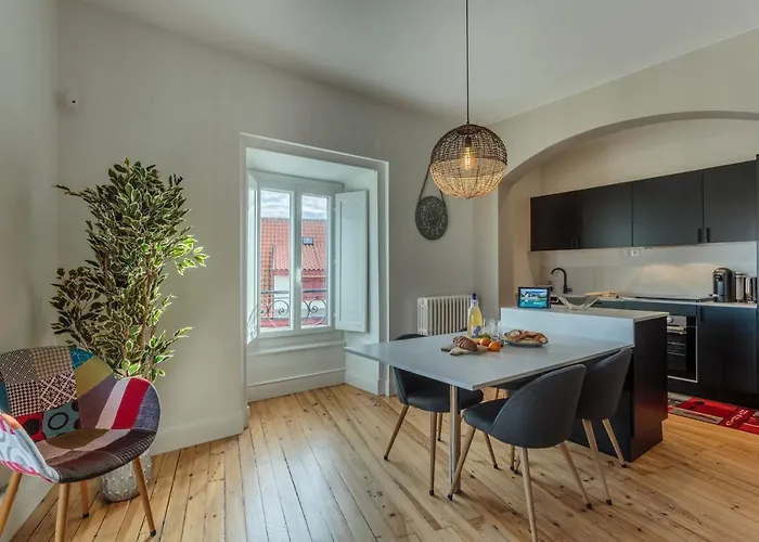 Imperial In The Center Of Close To The Appartement