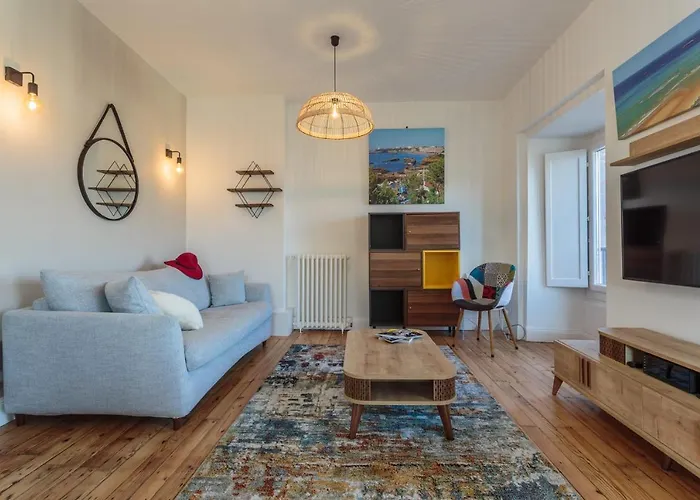 Imperial In The Center Of Close To The Appartement